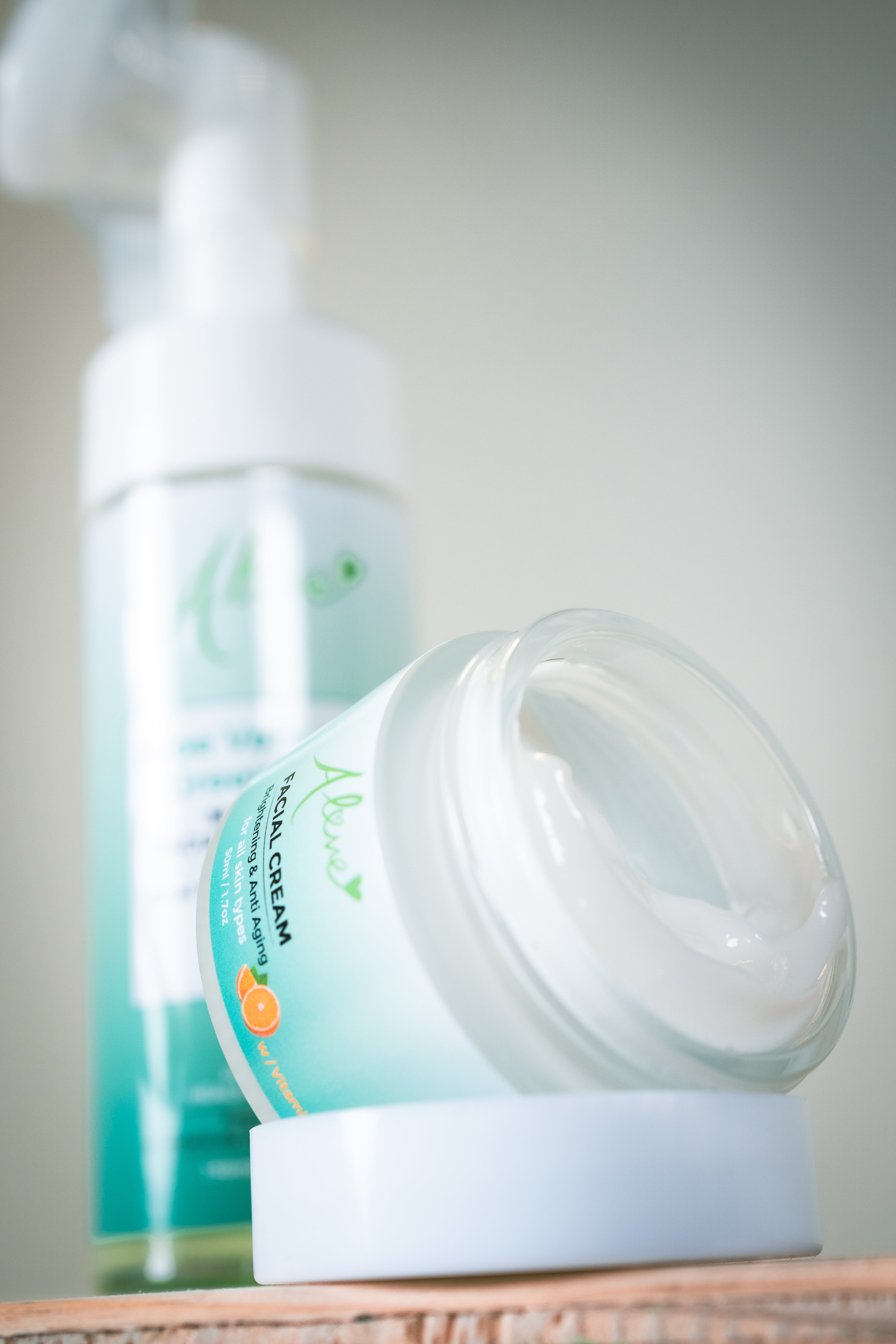 ALOVE DAILY FACIAL CLEANSER AND DAILY MOISTURIZER SET